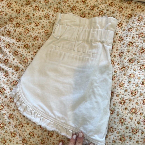 Antonio melani born on fifth white denim shorts - Picture 3 of 3